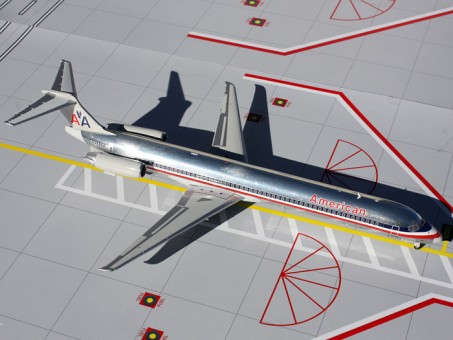 American Airlines McDonnell Douglas MD-82 Scale 1:200 G2AAL389 N488AA
