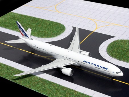 Rare! Air France 777-300ER Reg# F-GSQC GJAFR582 Scale 1:400
