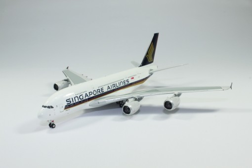 Singapore Airlines A380-800 Reg# 9V-SKK Phoenix Models Scale 1:400