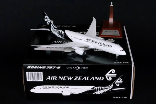 Air New Zealand 787-9 Reg# ZK-NZF w/stand JC Wings JC2ANZ973 Scale 1:200