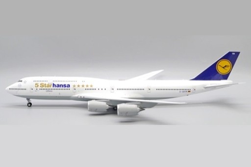 Lufthansa Boeing 747-8i Intercontinental D-ABYM '5 Starhansa' JC-Wings  EW2748005 Scale 1:200