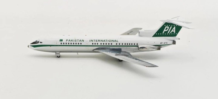 PIA Pakistan Airlines Hawker Siddeley HS-121 Trident 1E AP-ATKwith ...