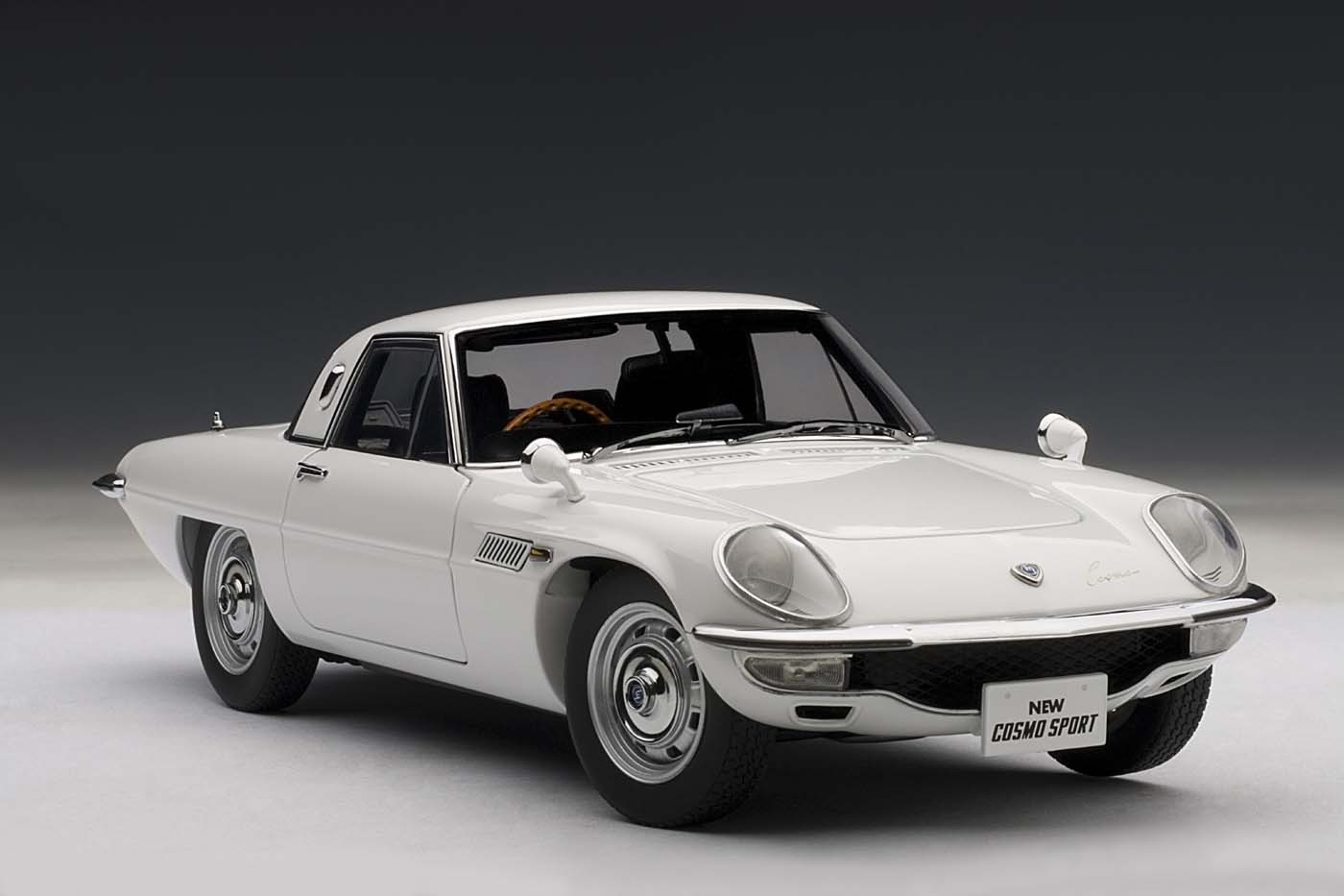 Mazda Cosmo Sport, White AUTOart 75931 die-cast scale model 1:18