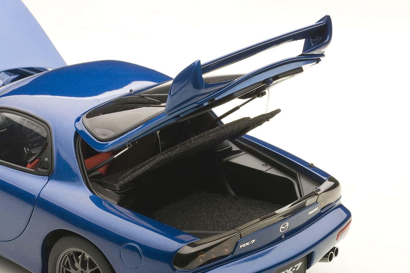 AUTOart 1:18 Mazda RX-7 (FD) Spirit R Type A (Innocent Blue Mica