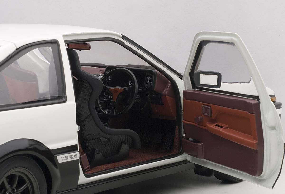 AUTOart die-cast model Toyota Sprinter Trueno “Initial D” Version