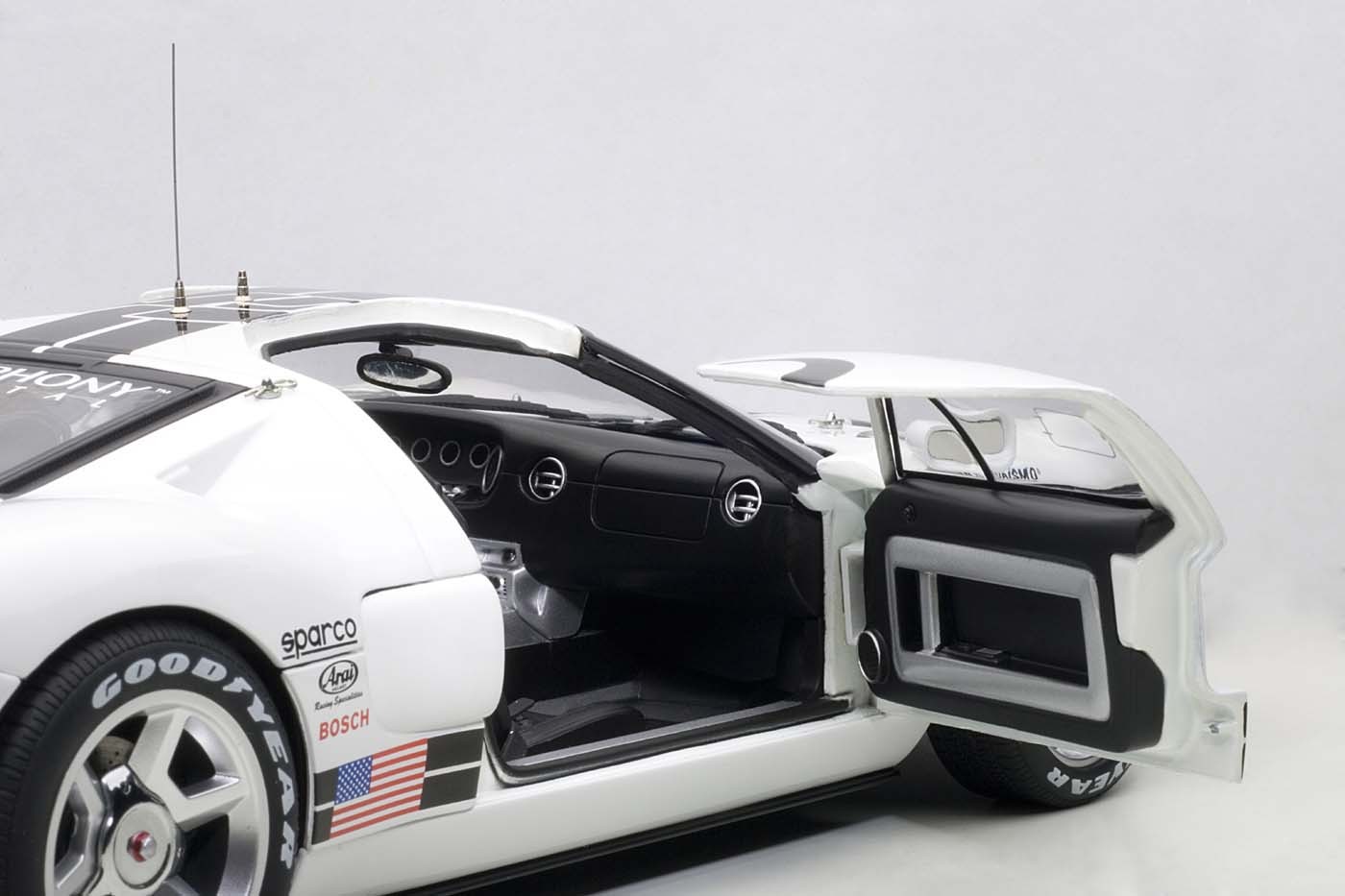 Minicar [Damaged / Missing Box] 1/18 Ford GT LM Race Car Spec II GRAN  TURISMO #4 (White) GRAN TURISMO 4 MILLENENIUM [80515], Toy Hobby