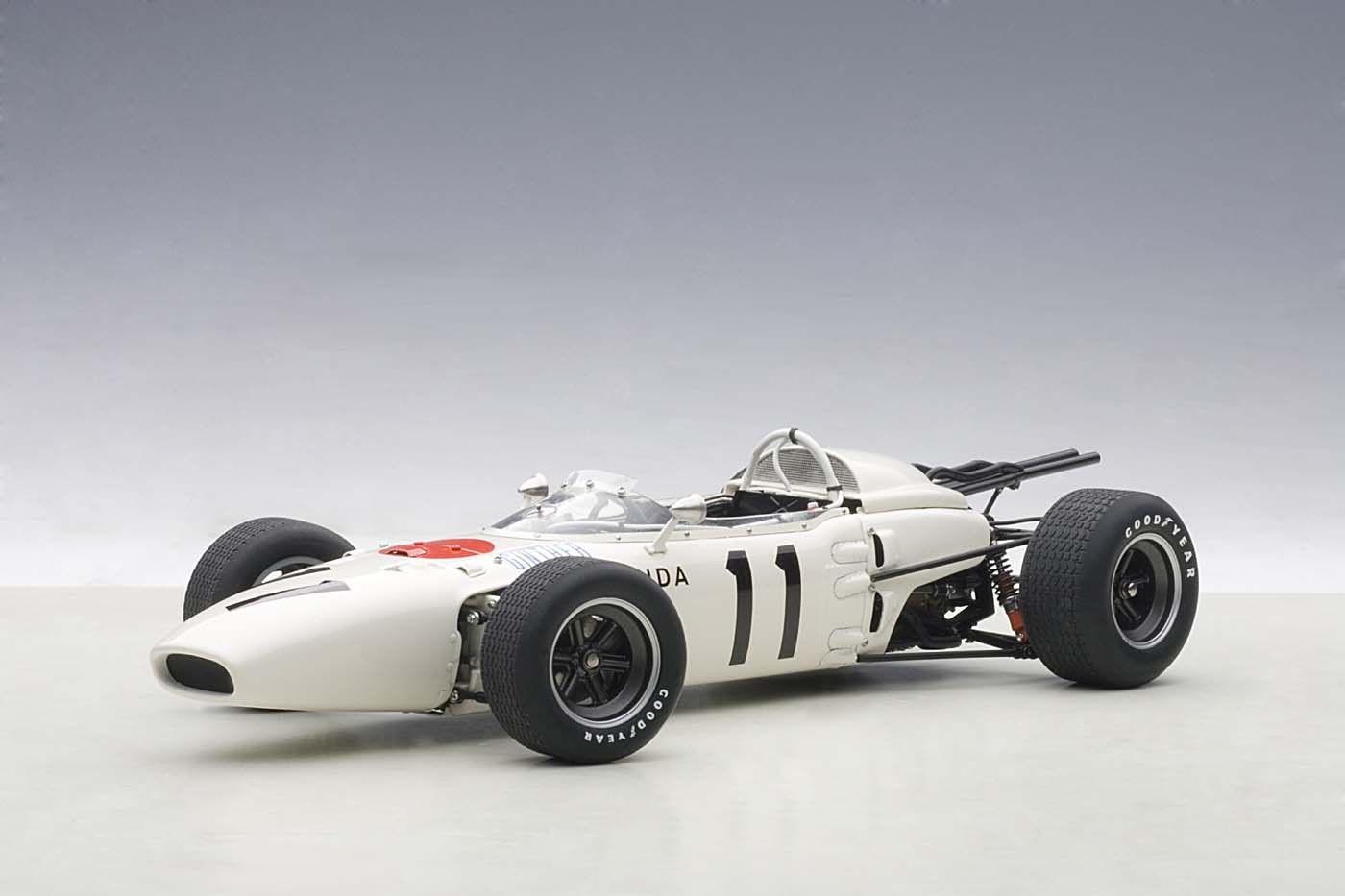Highly detailed AUTOart Honda RA272 F1 Grand Prix Mexico 1965 