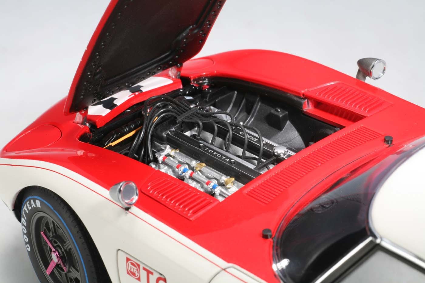 Highly detailed AUTOart diecast model car Racing Toyota 2000 GT