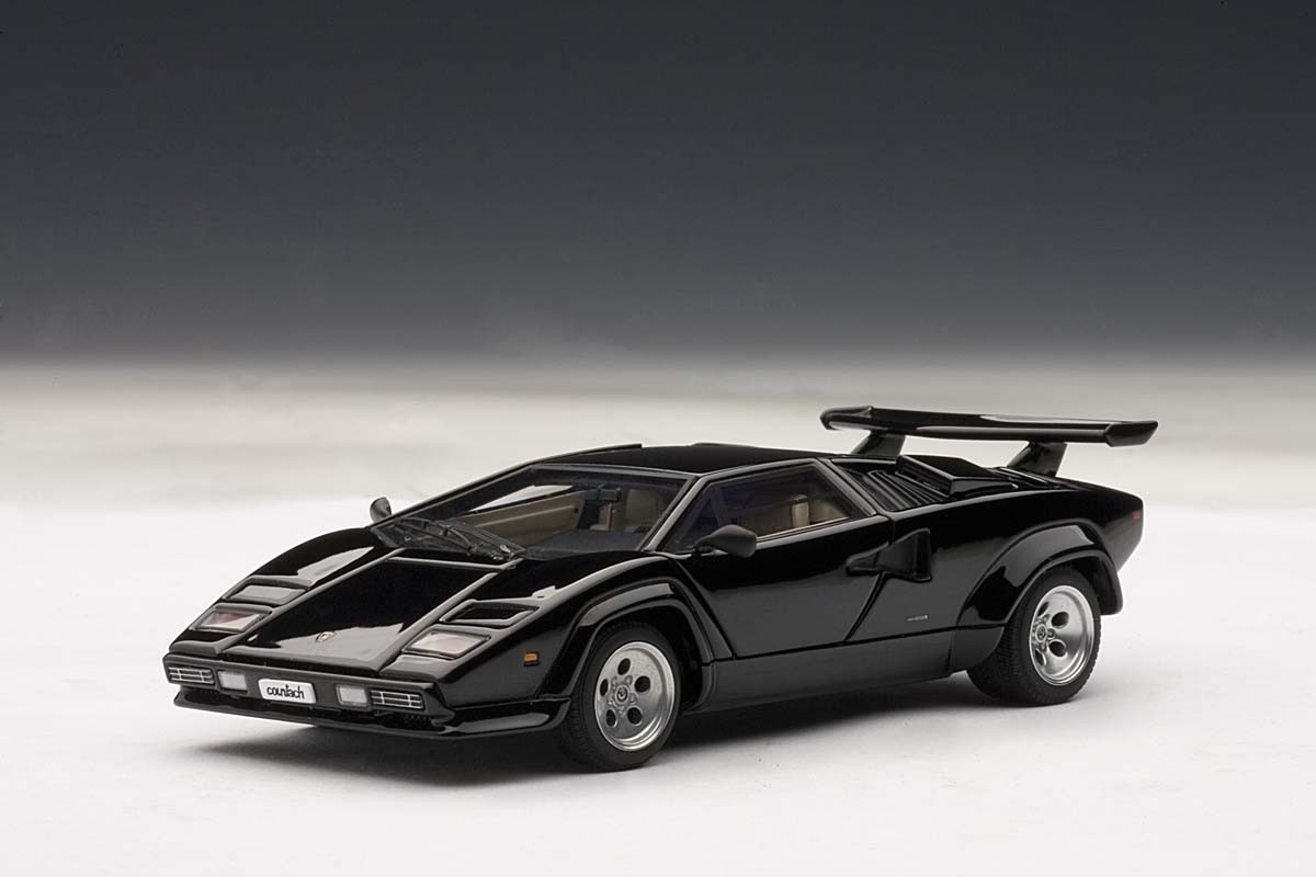 AUTOart 1:43 Scale Lamborghini Countach 5000 S, Black, with openings ...