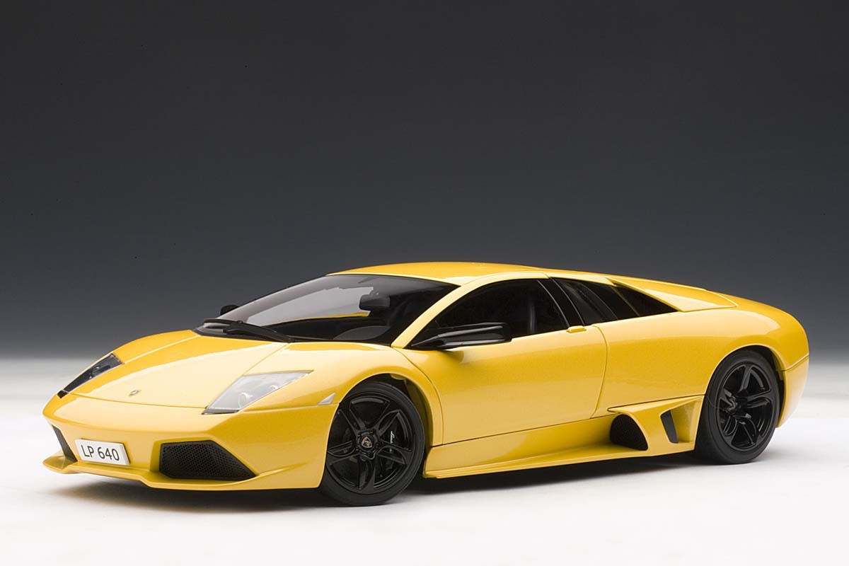 AUTOart 1:18 Scale Lamborghini Murcielago LP640, Giallo Orion/Yellow.  ezToys - Diecast Models and Collectibles