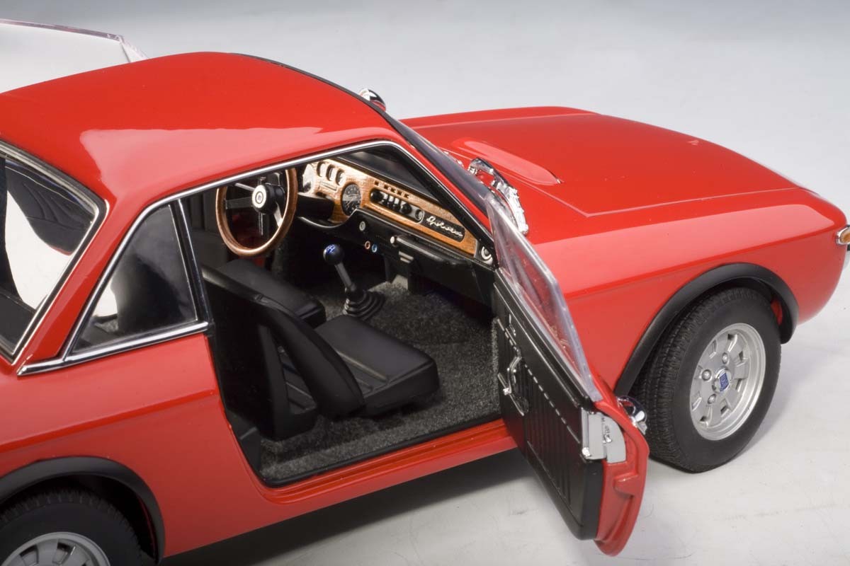 Lancia Fulvia 1.6 HF, Fanalone, Rosso Corsa/Red