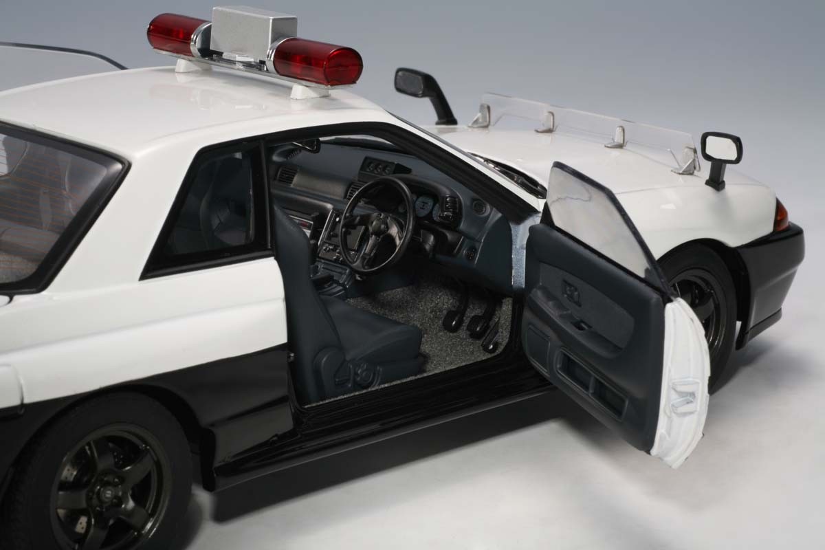 Nissan Skyline GTR R32 Police Car, (Ibaraki-Kenkei) L.E. 6,000 pcs.