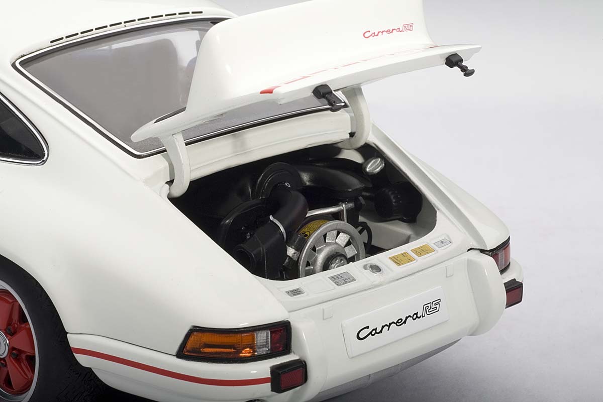 AUTOart 1:18 Scale Porsche 911 Carrera RS 2.7 1973, White w/Red