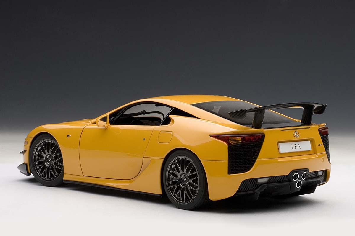 AUTOart 1:18 Scale Lexus LFA Nurburgring Package, Orange. ezToys