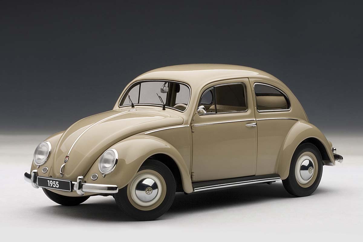 AUTOart 1:18 Scale Volkswagen Beetle Kaefer Limousine 1955, Bright