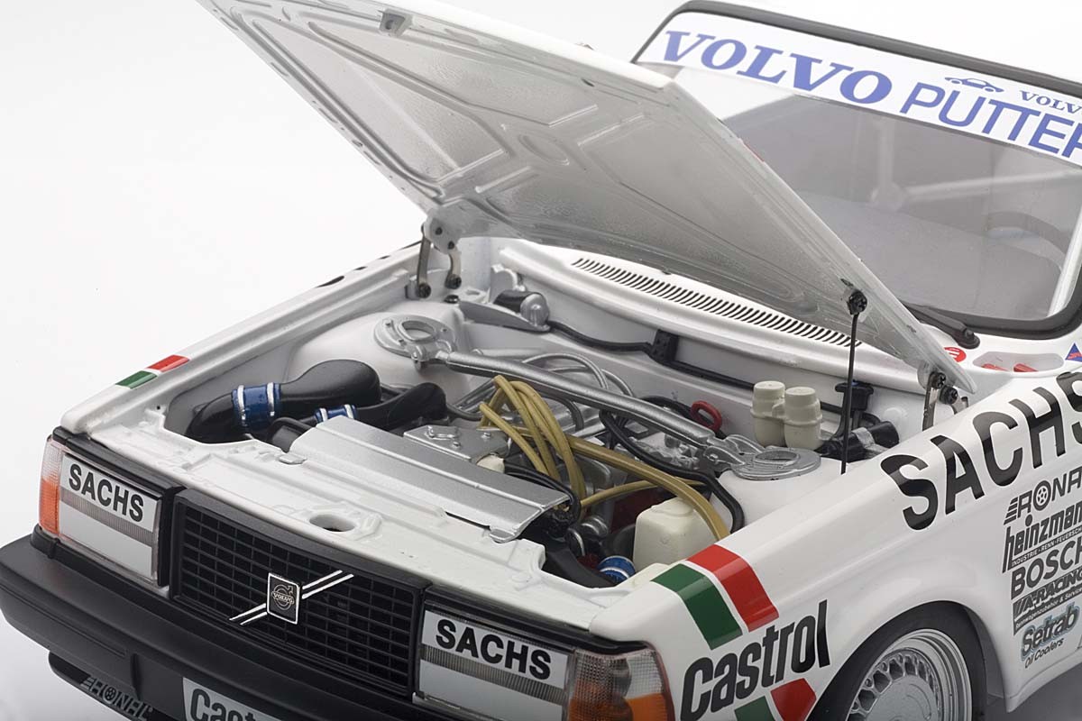 AUTOart 1:18 Scale Volvo 240 Turbo DTM Winner Wunstorf 1985 Per Stureson  #21. ezToys - Diecast Models and Collectibles