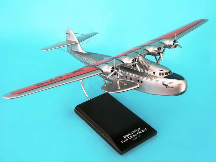 Executive Series Pan Am M-130 China Clipper aircraft model ezToys