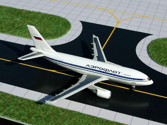 Gemini Jets Aeroflot A310-300 diecast model ezToys - Diecast Models and ...