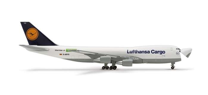 Herpa Wings Lufthansa B747-200F Open Nosedie-cast model ezToys 