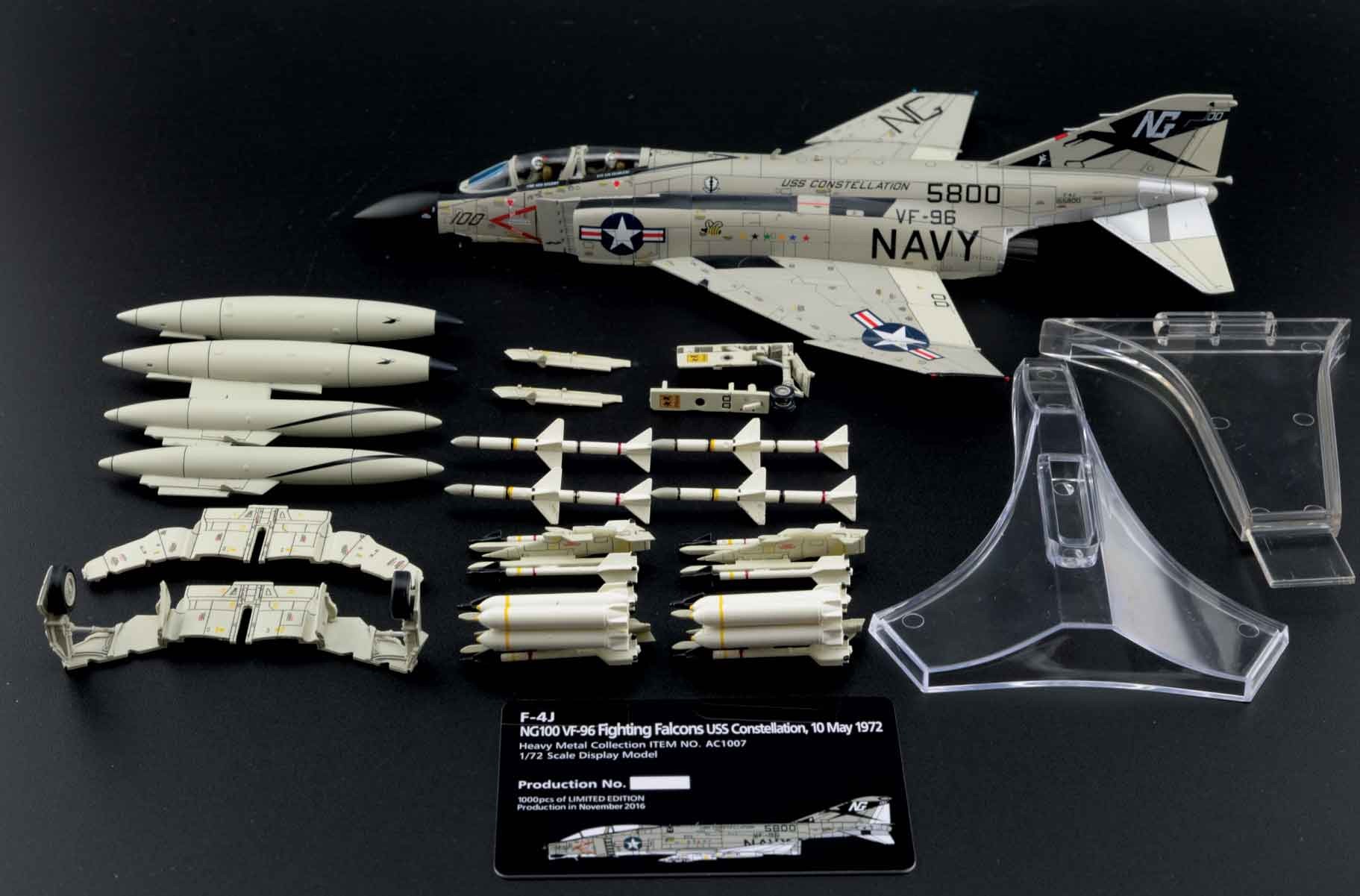 US Navy F-4J Phantom II VF-96 5800 USS Constellation AC1007 Scale 1:72