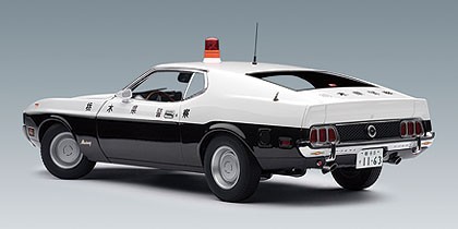 Black and White Ford Mustang Mach I Japanese Police Car AUTOart 