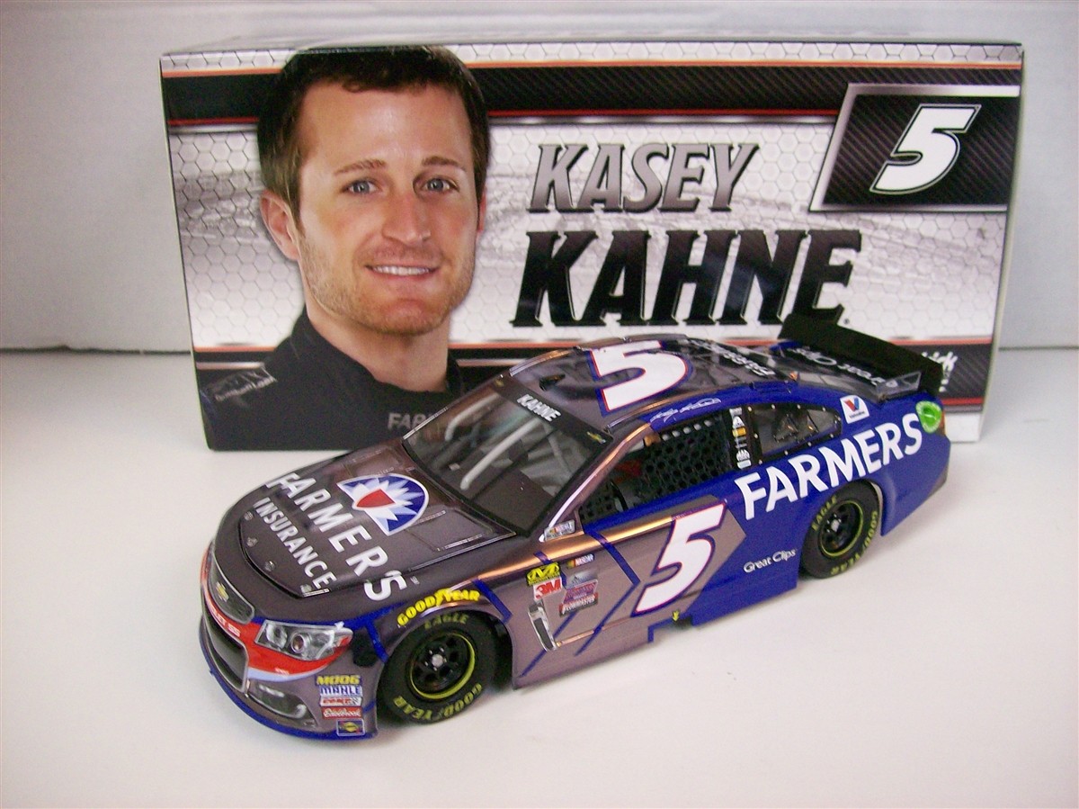 Kasey Kahne No 6 Farmers Insurance NASCAR by Lionel Models