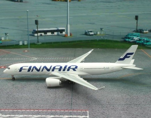 Finnair Airbus A350-900 Reg# OH-LWA Phoenix Model 11156 Scale 1:400