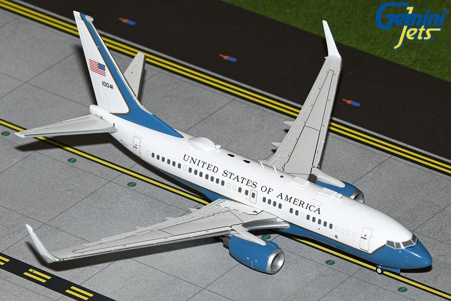 U.S. Air Force C-40B (B737-700) 01-0041 G2AFO1279 Gemini200 Scale 1:200  ezToys - Diecast Models and Collectibles