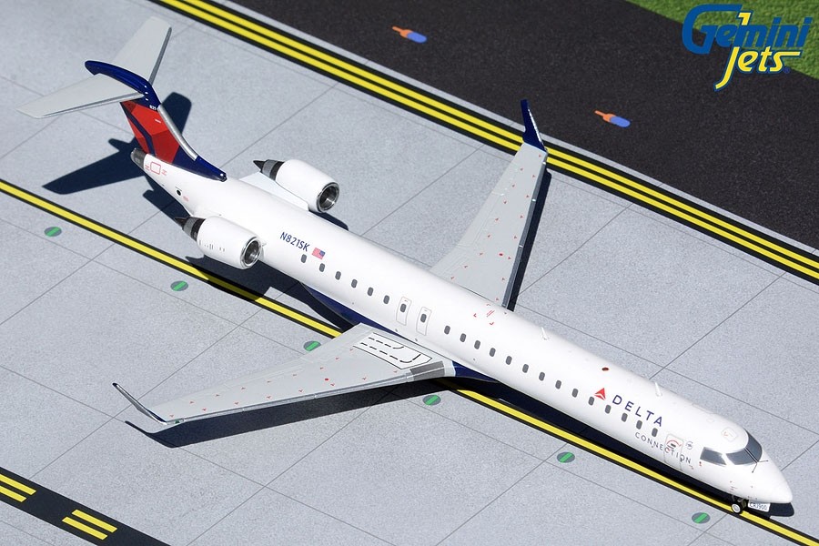 Delta Connection CRJ900 N821SK Gemini 200 G2DAL970 scale 1:200 ezToys -  Diecast Models and Collectibles