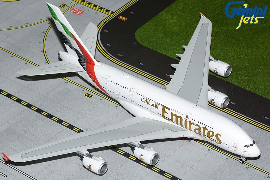 New Livery Emirates Airbus A380 A6-EOG Waiving-Flag-Like Tail Gemini 200  G2UAE1249 Scale 1:200