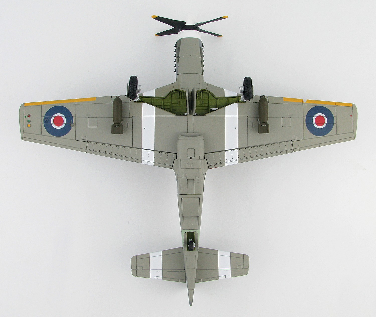 P-51 Mustang Mk.III Royal Canadian Air Force, HA8502 1:48