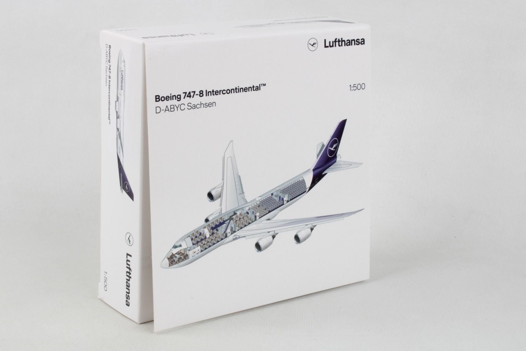 Lufthansa Boeing 747-8 New Livery Die-Cast Herpa Wings 531283-001 scale  1:500