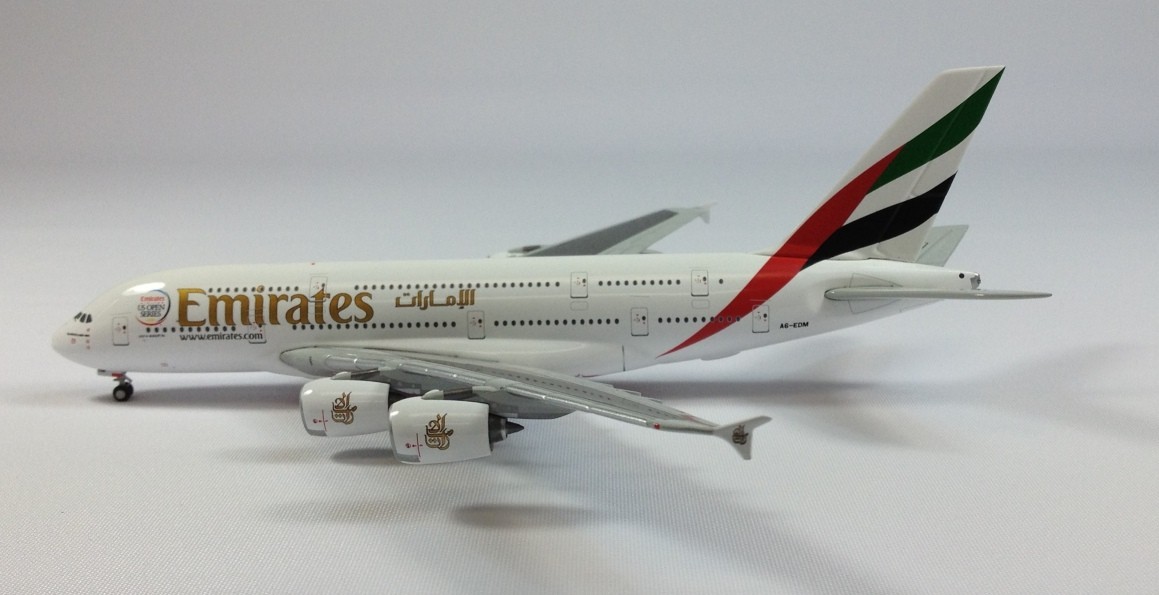 Emirates Airbus A380-800 A6-EDM 