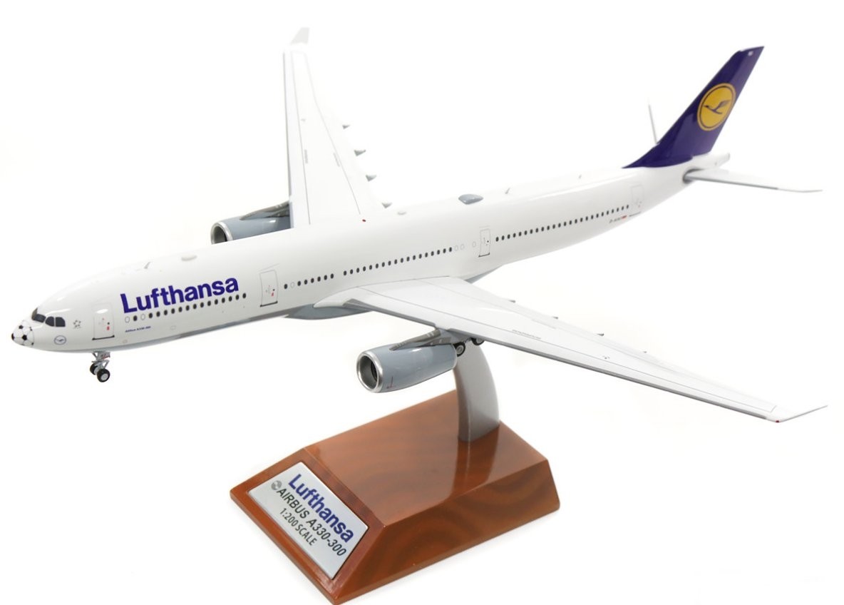 Lufthansa Airbus A330-300 D-AIKI Football Nose With Stand B-LH330 