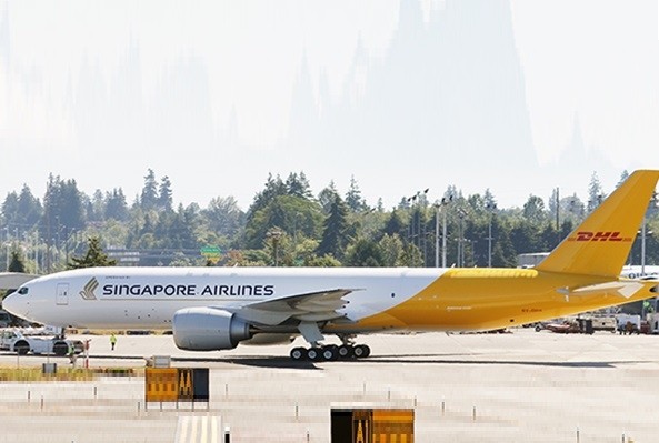 Singapore DHL Airlines Boeing 777F 9V-DHA JC Wings SA4SIA011 Scale 1:400