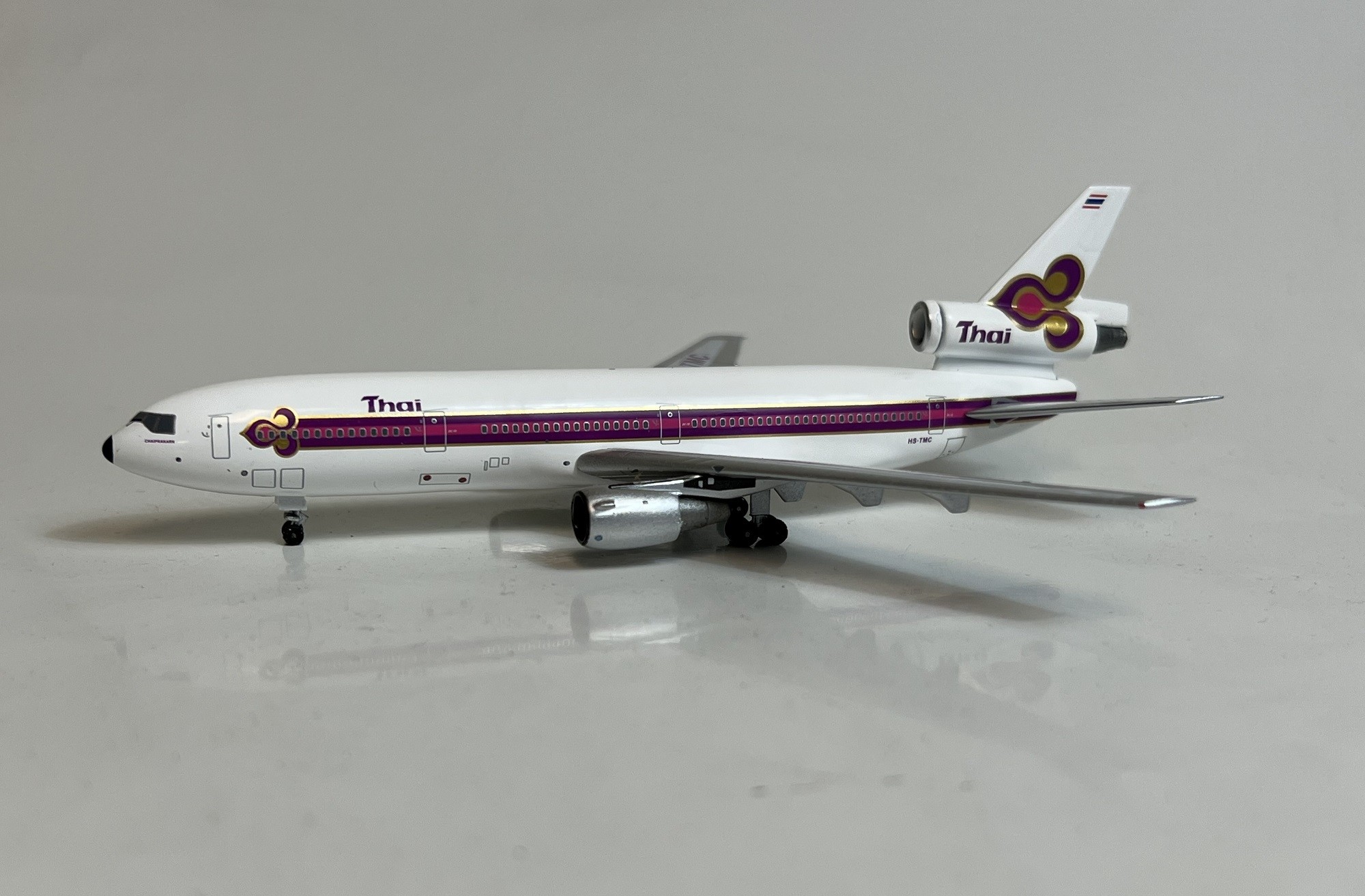 Thai Douglas DC-10 HS-TMC Aero Classics AC411156 Scale 1:400
