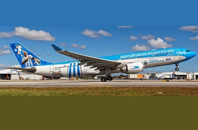 World Cup Champions Charter Flight Aerolineas Argentinas Airbus A330-200  LV-FVH JC Wings SA2ARG036 Scale 1:200