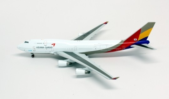 Sold out! Asiana Airlines Cargo B747-400 HL7414 1:400 Scale Witty Wings