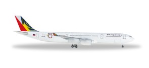 Philippines Airlines Airbus A340-300 Reg# RP-C3439 Herpa Wings 529341 Scale 1:500