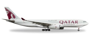 Qatar Cargo Airbus A330-200F Lowered Nose Reg# A7-AFY Herpa 529884 Scale 1:500