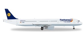 D-AIDG 556750  Lufthansa Airbus A321 "Fanhansa" 1:200 Herpa
