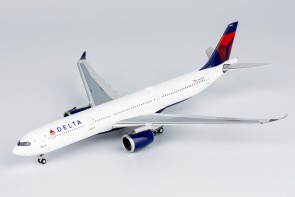 Delta Air Lines Airbus A330-900 N412DX Ultimate Collection NGModels 68002 Scale 1:400