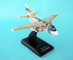 US NAVY S-3B Viking  Crafted Executive Model C2072 Scale 1:72