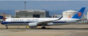 China Southern Airlines Airbus A350-941 Reg: B-30AL AV4207 Aviation Models 1:400