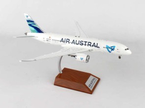 Air Austral Boeing 787-8 Dreamliner F-OLRC With Stand IF7870616