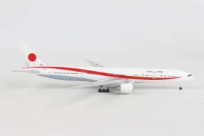 Japan Air Force Boeing 777-300ER 80-1111 JASDF Herpa 532778 scale 1:500