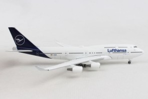 Lufthansa New Livery Boeing 747-400 