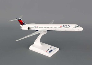 Skymarks Delta MD-80 1/150 SKR648
