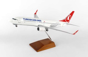Turkish Airlines 737-800 Gear and Stand Skymarks Supreme SKR8257 Scale 1:100